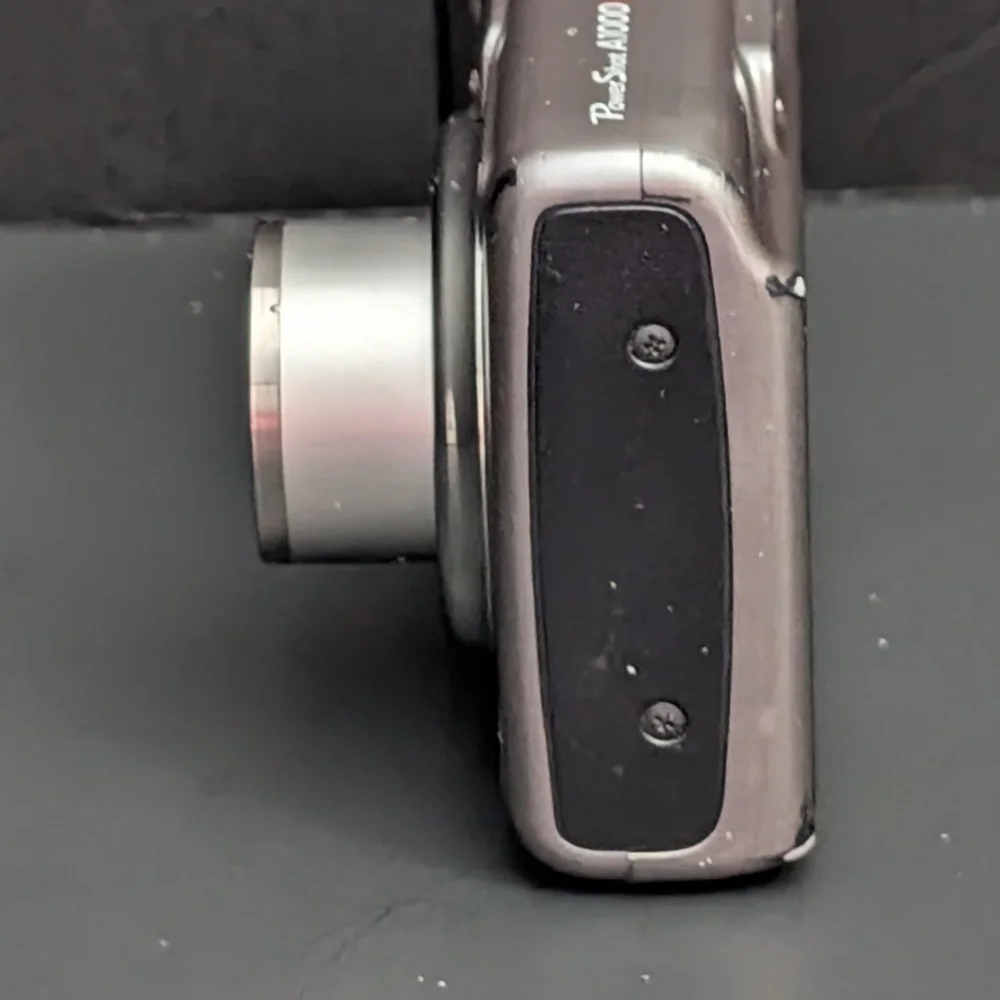 Canon PowerShot A1000 IS PC1309 10 MP optical zoom camera FOR PARTS ONLY 22026D4